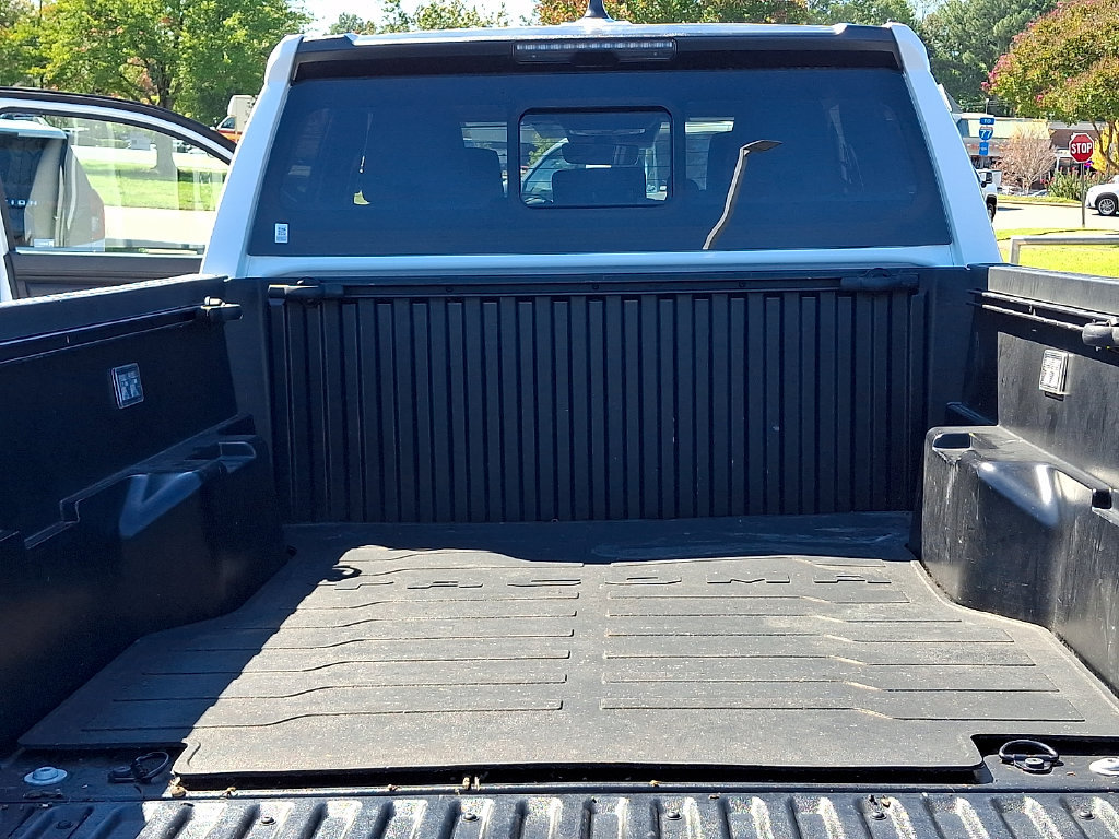Used 2024 Toyota Tacoma SR5 AWD/4WD image 29
