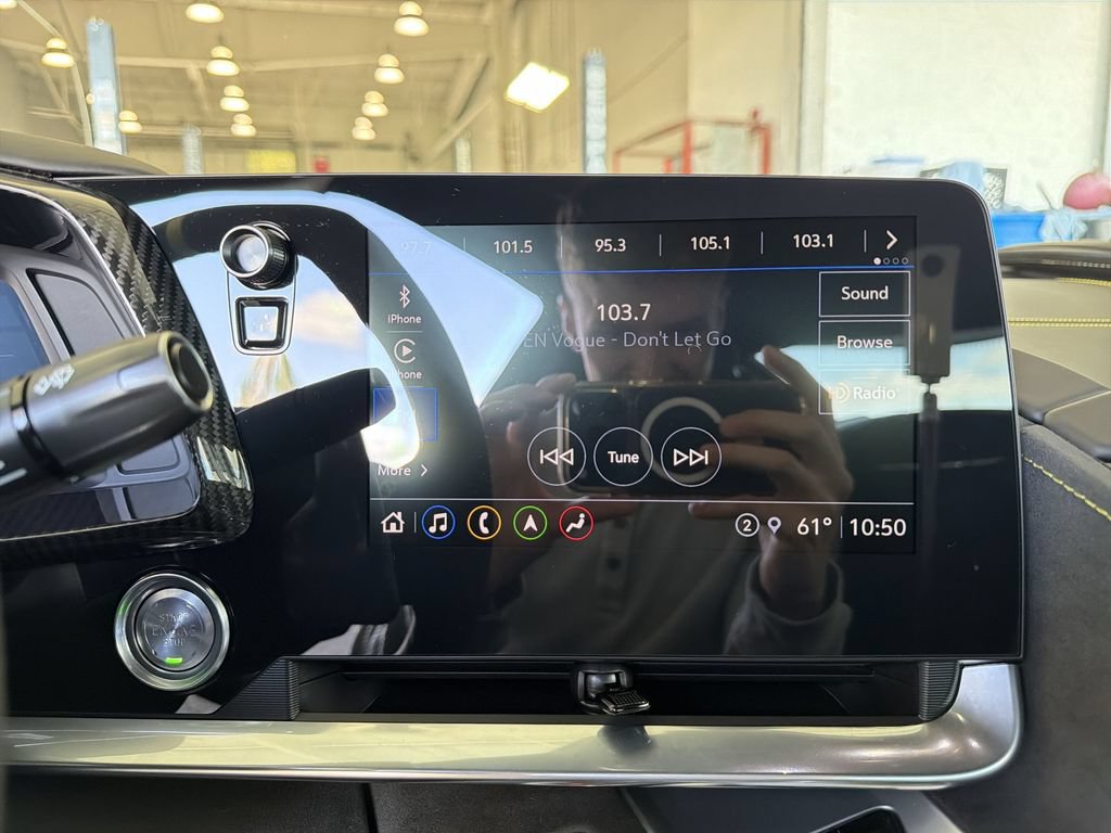 Certified 2022 Chevrolet Corvette Stingray Premium Cpe w/ Z51 Performance Package RWD image 14