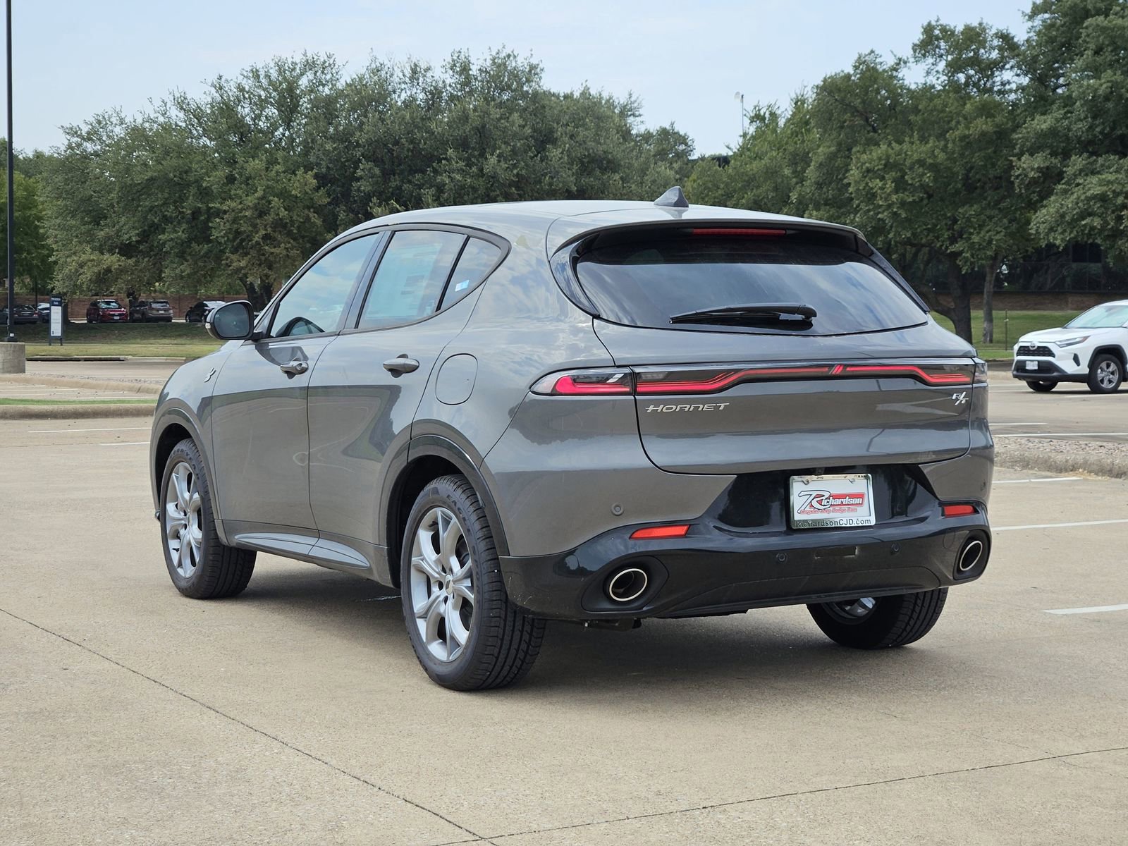 New 2025 Dodge Hornet R/T image 4