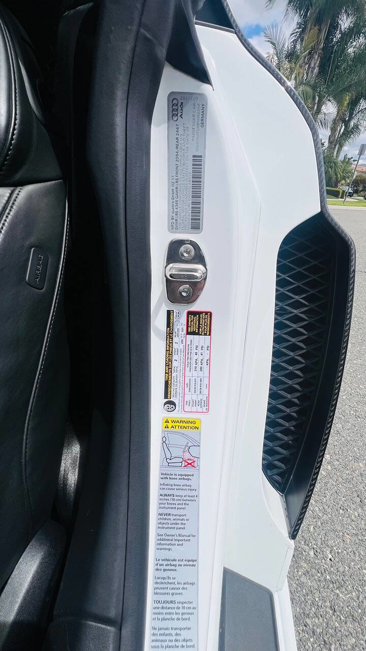 Used 2011 Audi R8 V10 AWD/4WD image 12