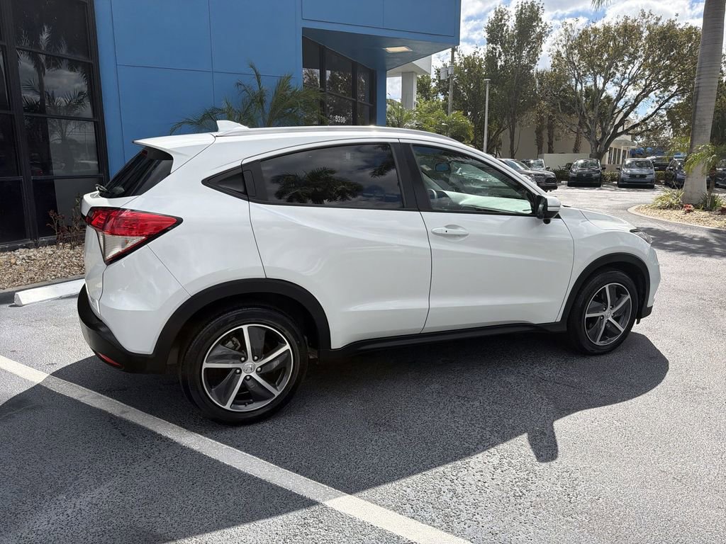 Certified 2022 Honda HR-V EX image 8