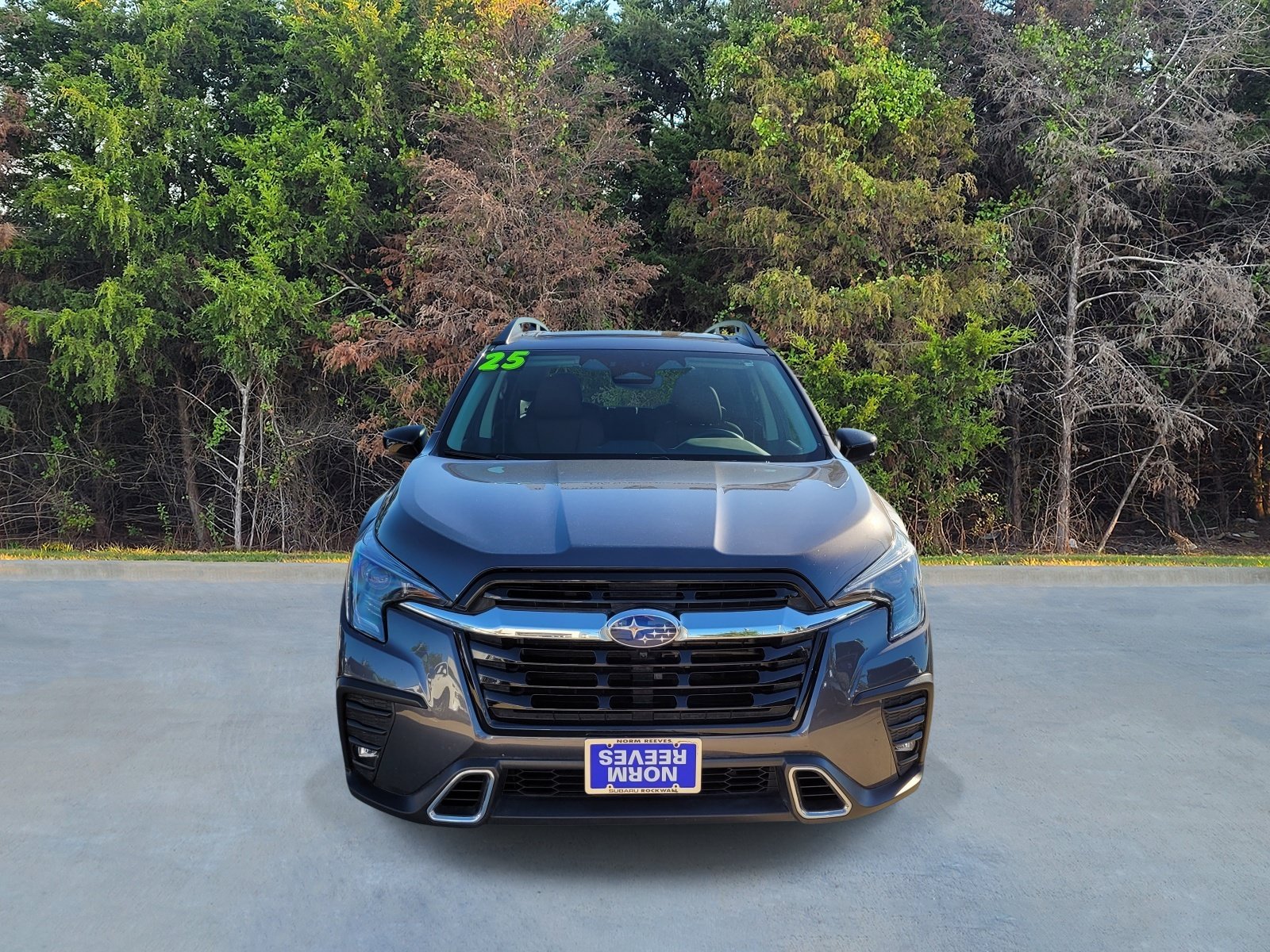Used 2025 Subaru Ascent Touring w/ Popular Package #2 AWD/4WD image 2