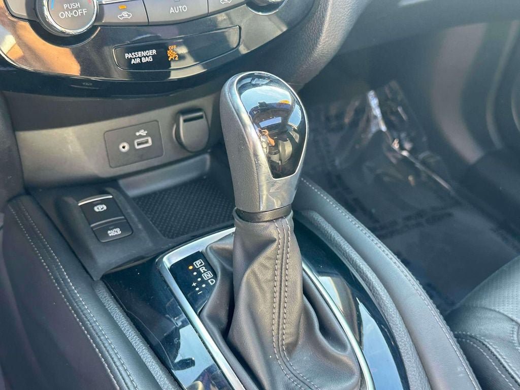 Used 2019 Nissan Rogue SL w/ Premium Package AWD/4WD image 31