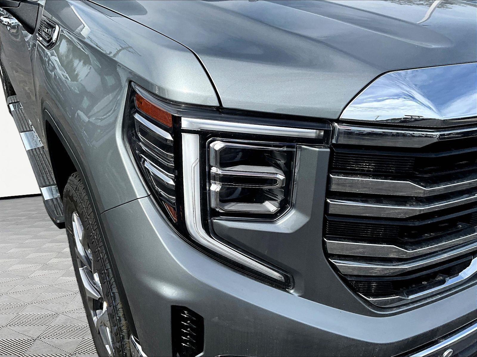 New 2026 GMC Sierra 1500 SLT w/ SLT Premium Plus Package AWD/4WD image 8