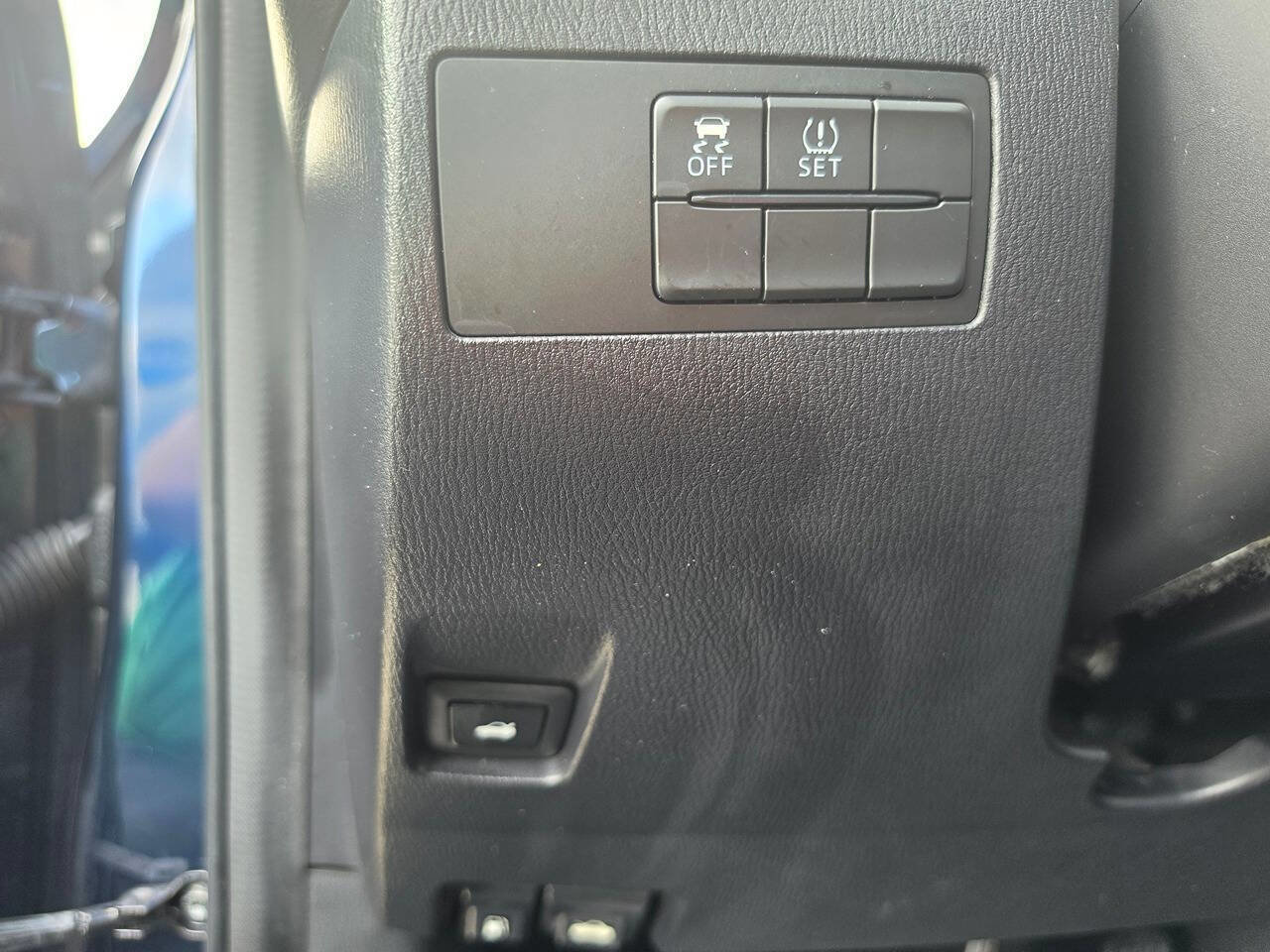 Used 2017 Toyota Yaris iA FWD image 35