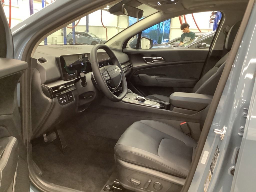 Certified 2026 Kia Sportage EX AWD/4WD image 13