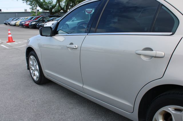 Used 2010 Ford Fusion SE FWD image 41