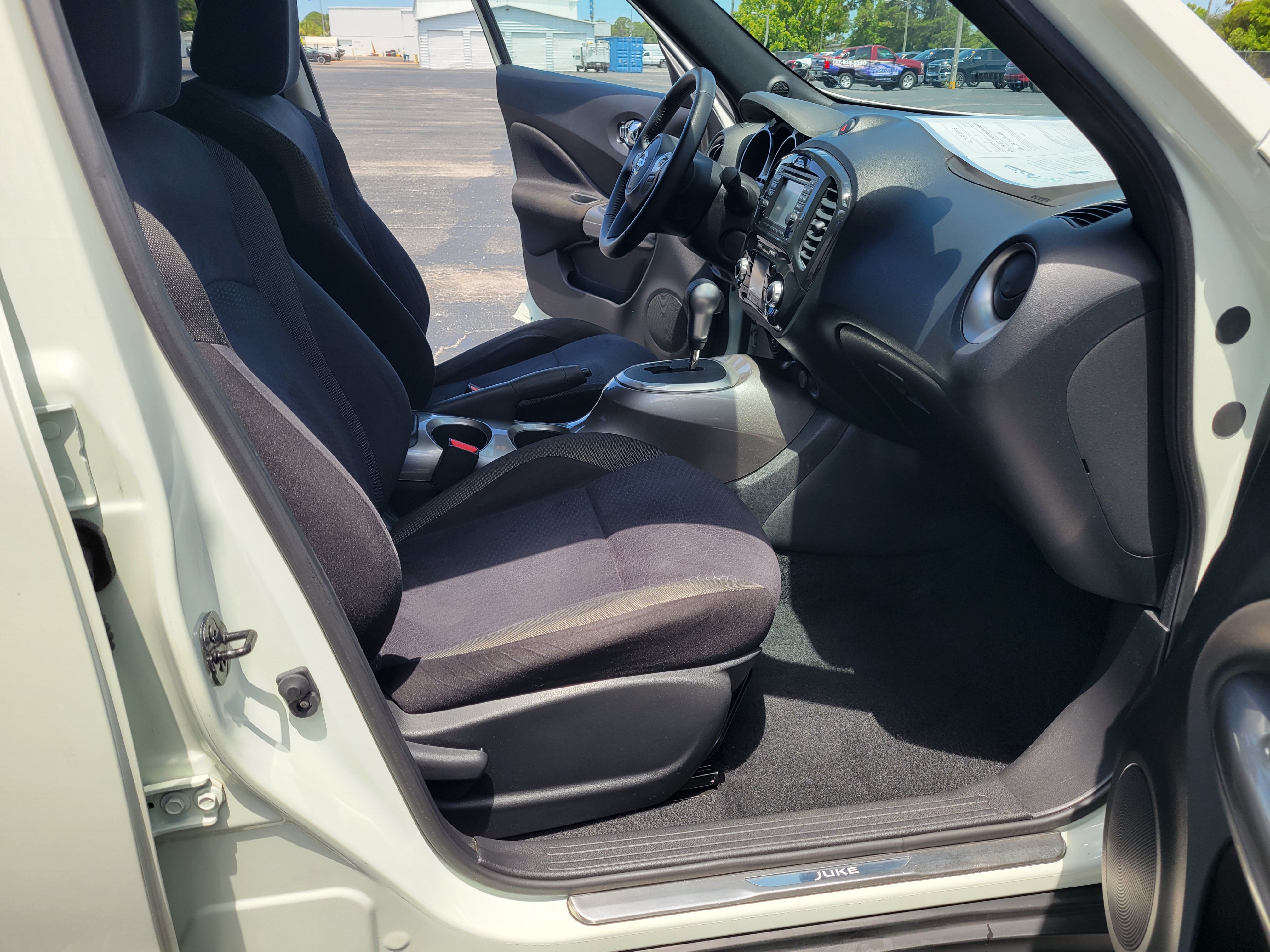 Used 2012 Nissan Juke SV w/ Chrome Pkg FWD image 24