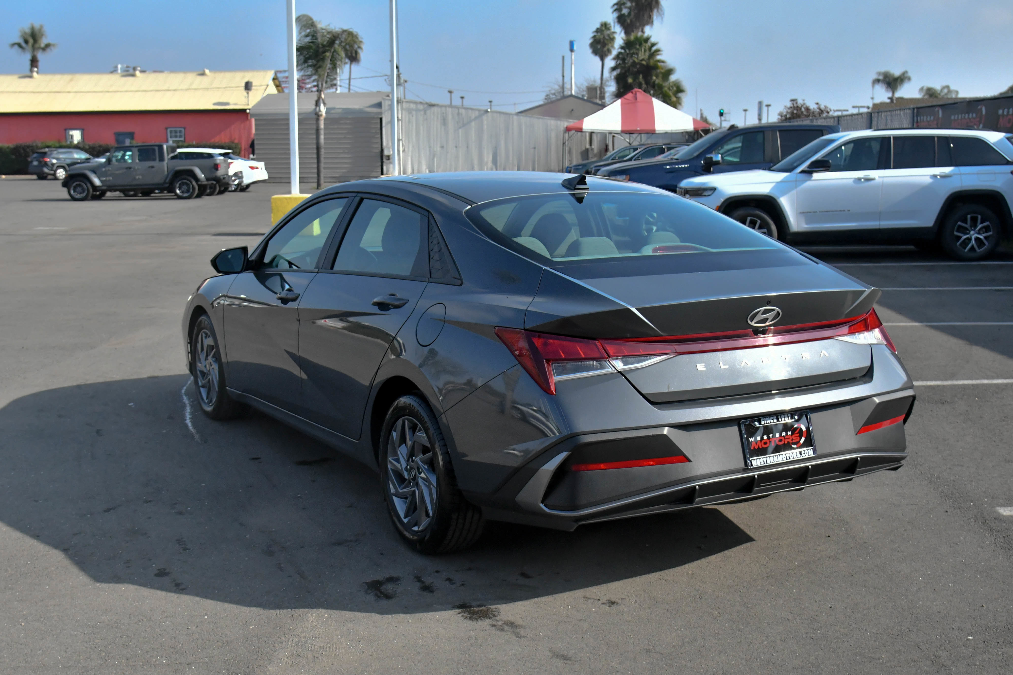 Used 2024 Hyundai Elantra SEL image 6