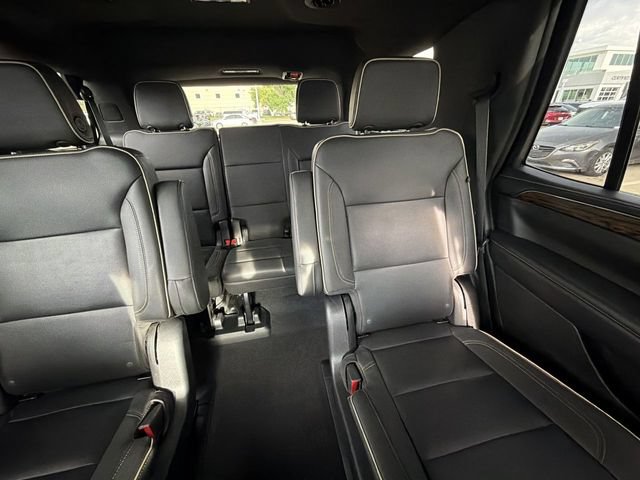 Used 2023 Chevrolet Tahoe Premier AWD/4WD image 17