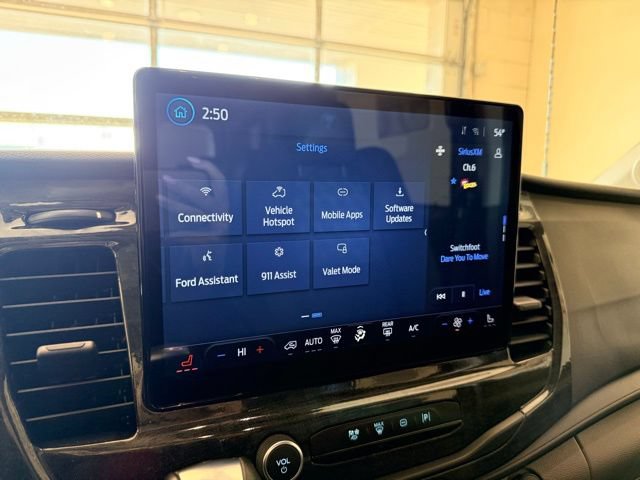 New 2023 Ford Transit 250 Medium Roof AWD w/ Exterior Upgrade Package image 30