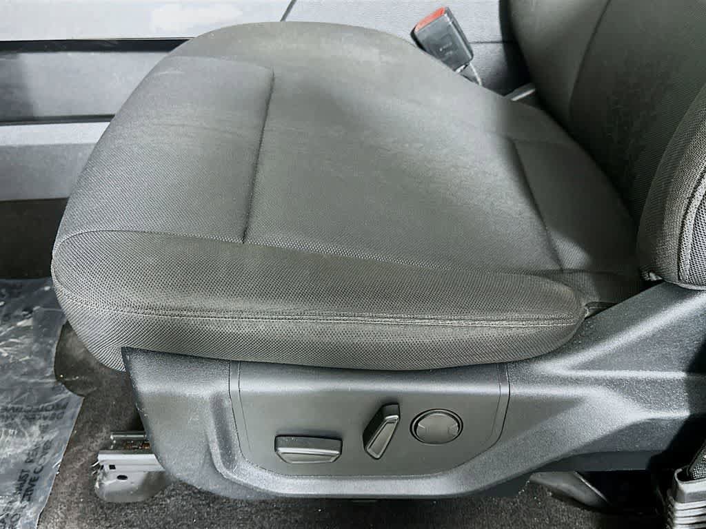Certified 2019 Ford F150 XLT w/ Equipment Group 302A Luxury image 30
