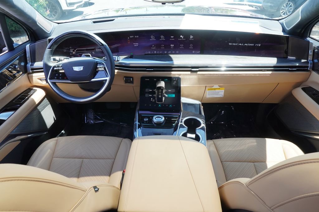 New 2025 Cadillac Escalade IQ Luxury 2 image 11