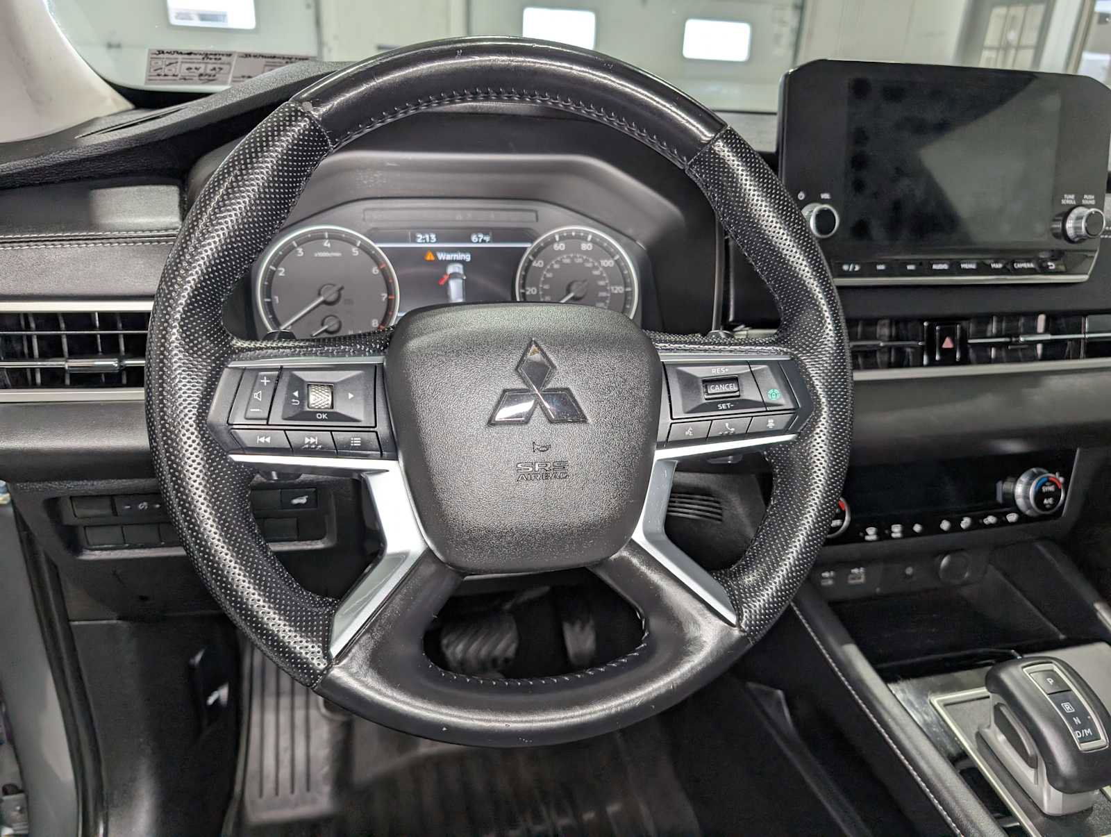 Used 2022 Mitsubishi Outlander SE AWD/4WD image 38