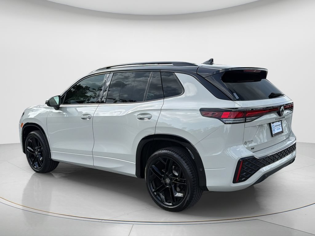 New 2026 Volkswagen Tiguan SE R-Line AWD/4WD image 7