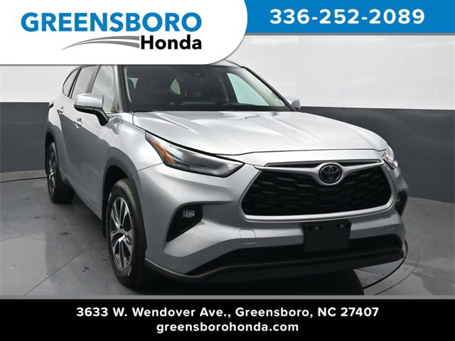 Used 2023 Toyota Highlander L image 1