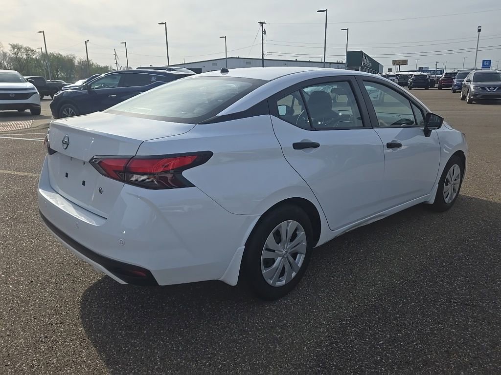 Used 2023 Nissan Versa S w/ Trunk Package FWD image 7