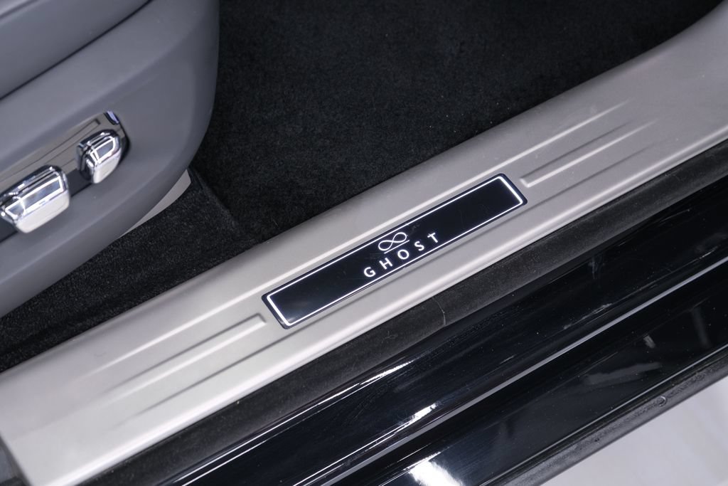 Used 2022 Rolls-Royce Ghost Black Badge AWD/4WD image 43