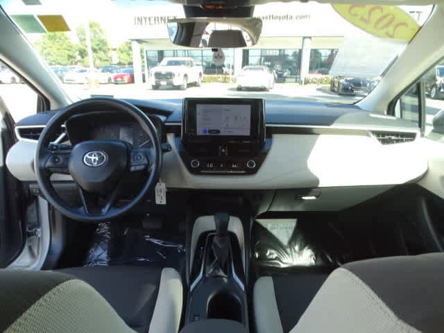 Used 2025 Toyota Corolla LE image 23