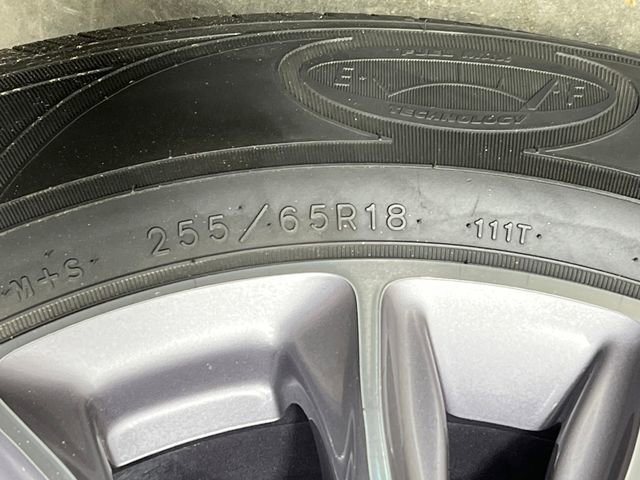 Used 2023 Buick Enclave Essence image 44