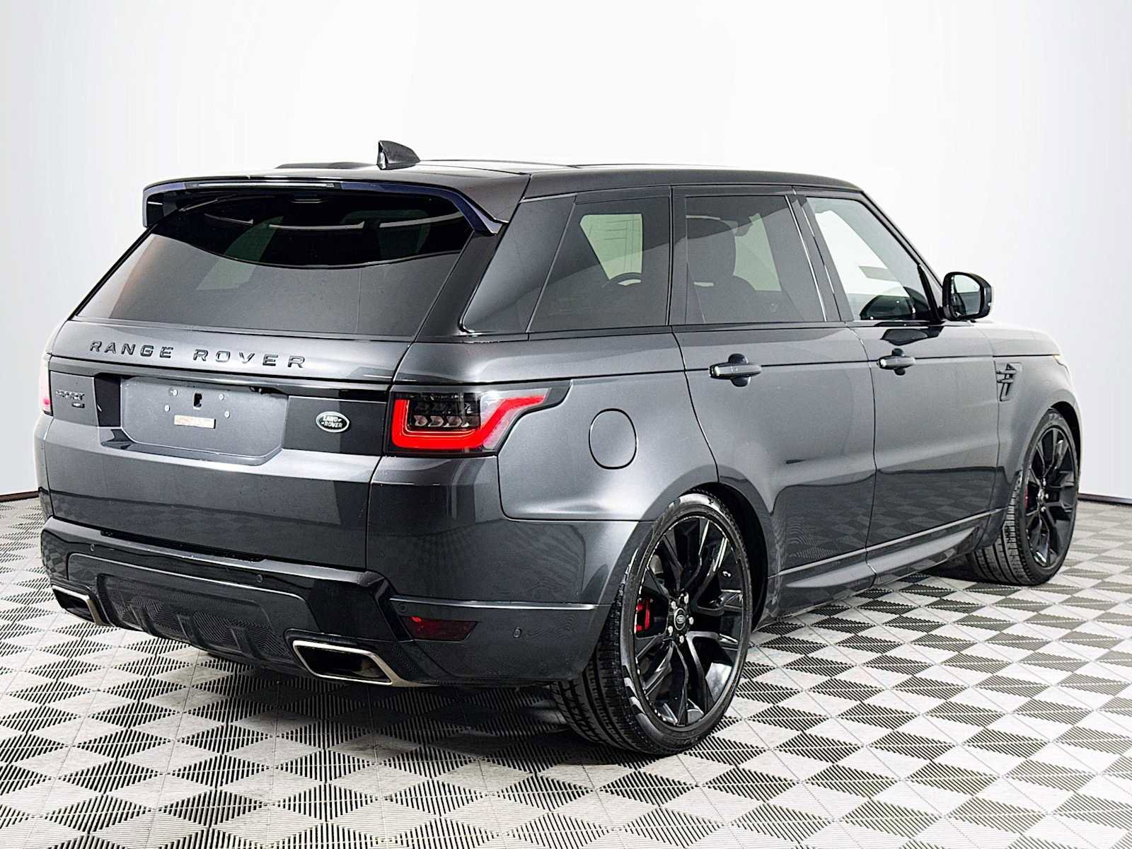 Used 2021 Land Rover Range Rover Sport HST image 5