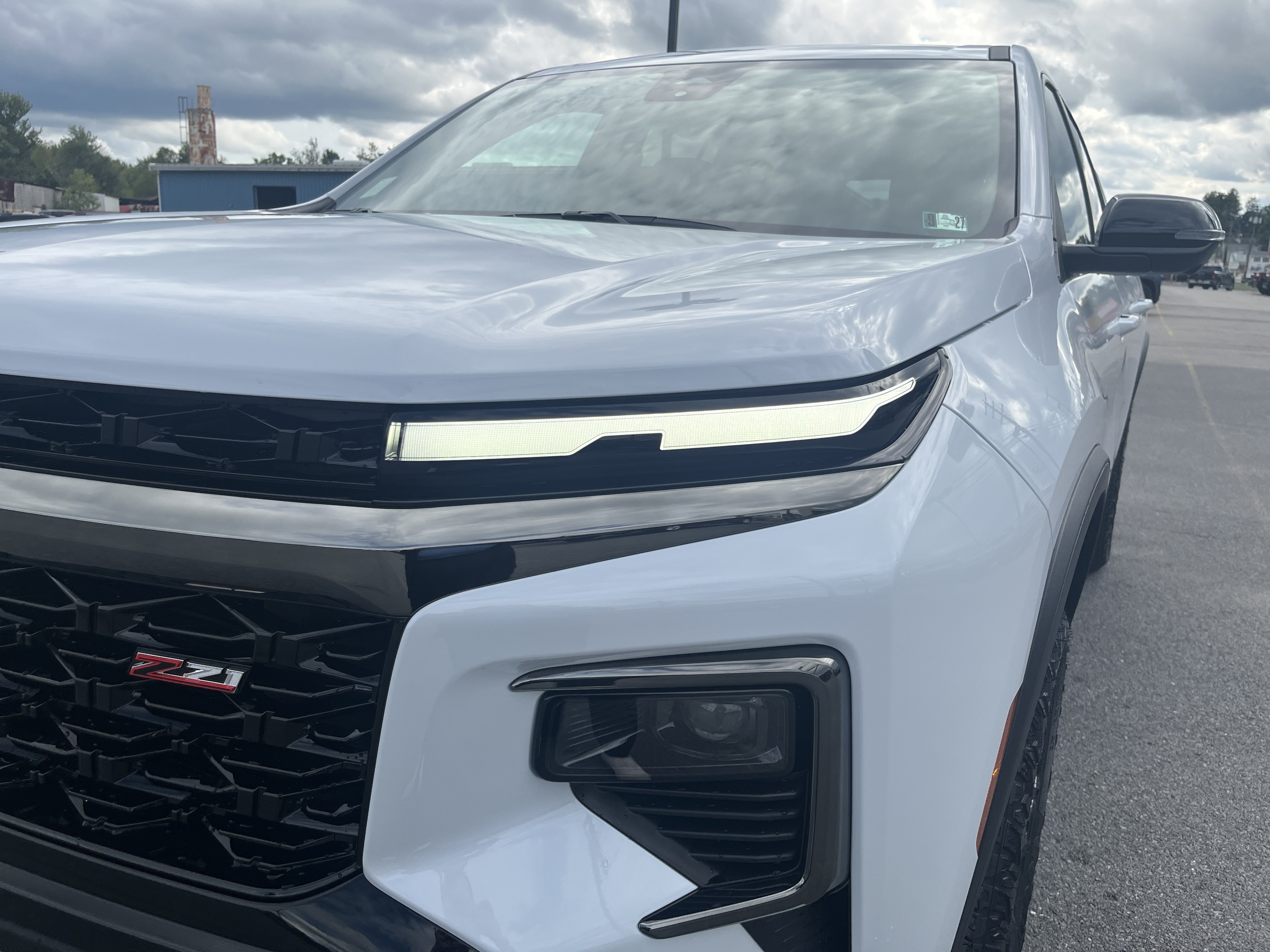New 2027 Chevrolet Traverse Z71 w/ Driver Confidence Package AWD/4WD image 11