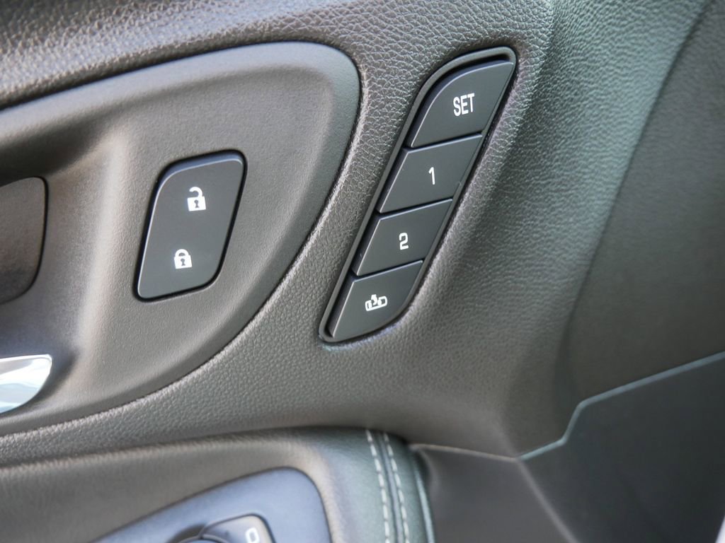 Used 2023 Buick Encore GX Essence w/ Experience Buick Package image 15