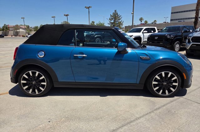 Used 2024 MINI Cooper S FWD video 4
