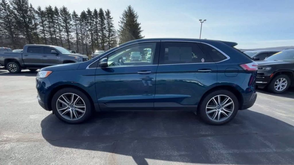 Used 2020 Ford Edge Titanium image 5