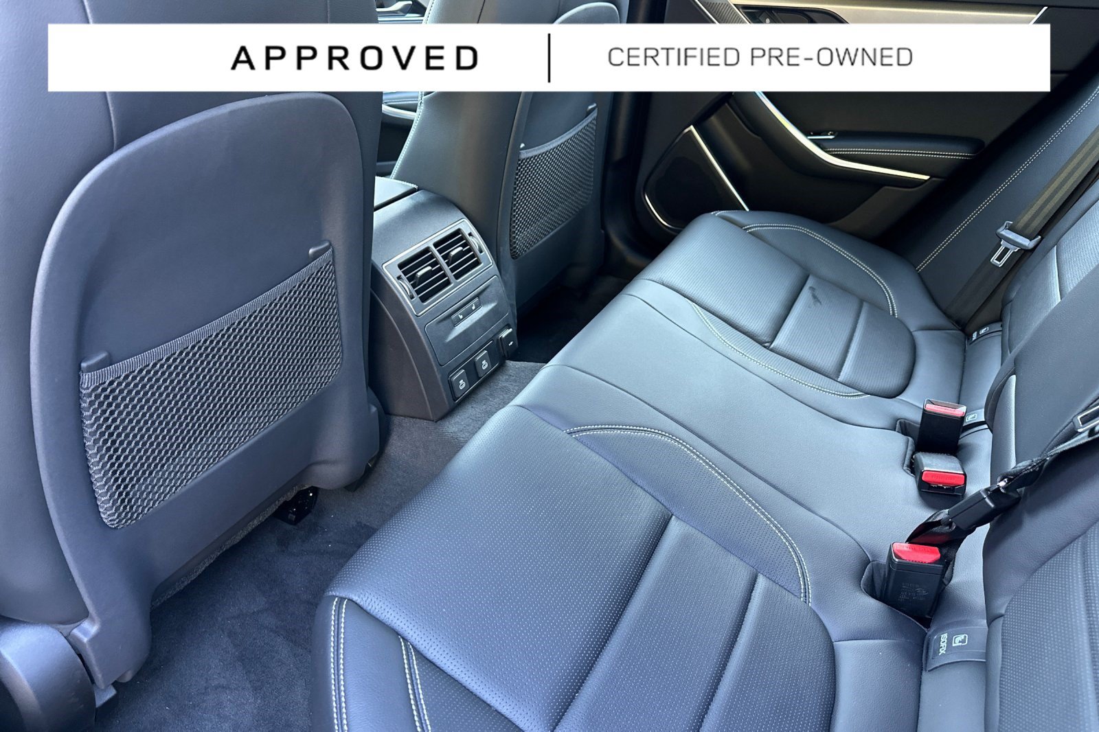Used 2024 Jaguar XF R-Dynamic SE AWD/4WD image 24
