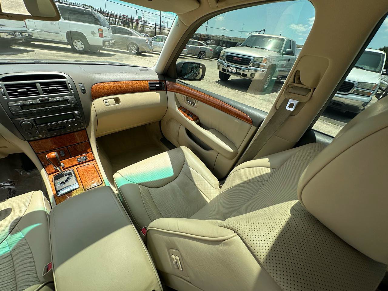 Used 2004 Lexus LS 430 w/ Premium Pkg RWD image 28