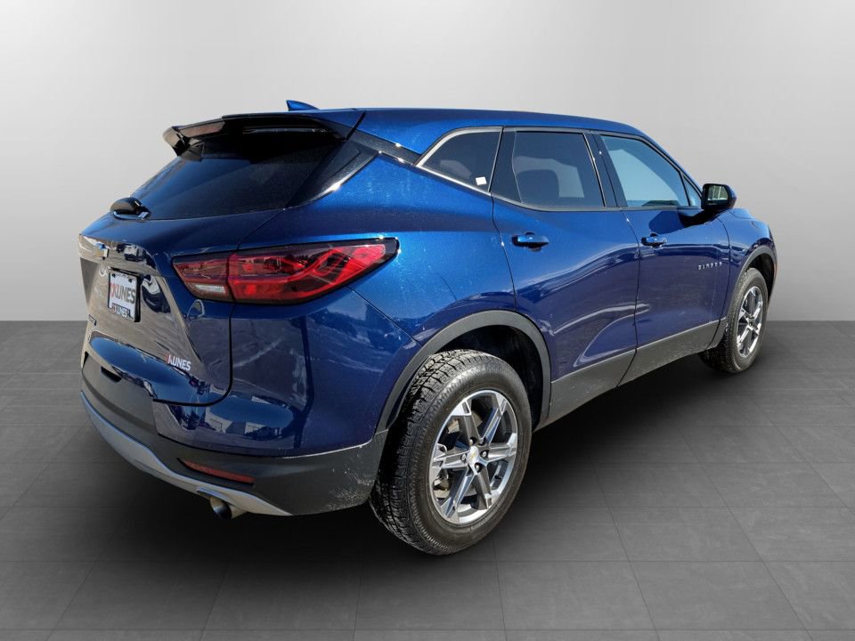 Used 2023 Chevrolet Blazer LT image 6