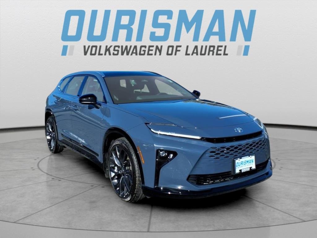 Used 2025 Toyota Crown Signia