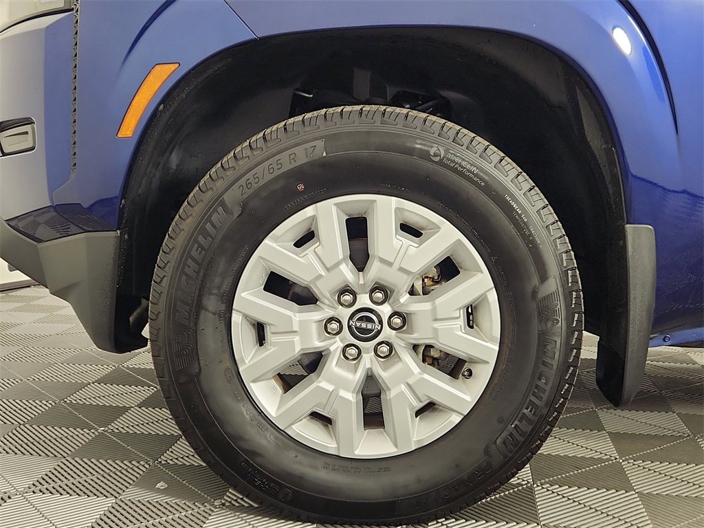 Used 2022 Nissan Frontier SV image 15