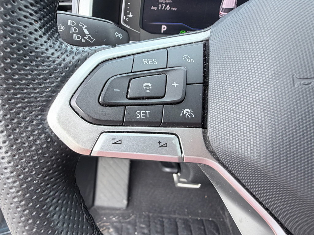 Used 2023 Volkswagen Atlas SEL Premium AWD/4WD image 14