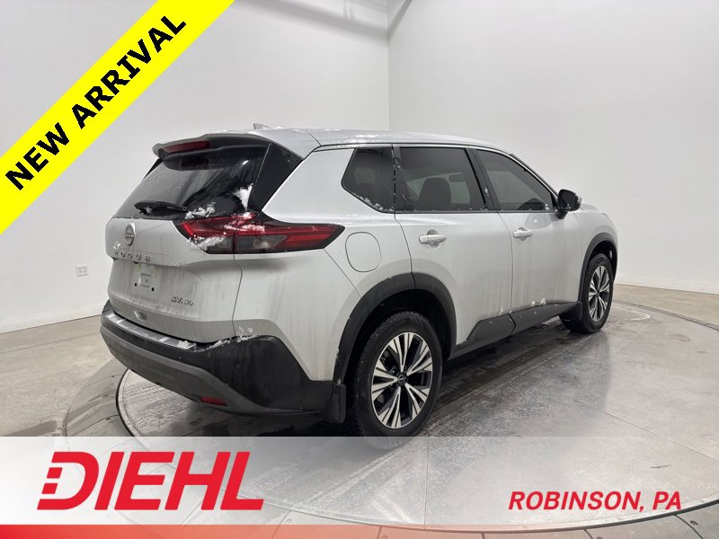 Used 2022 Nissan Rogue SV image 7
