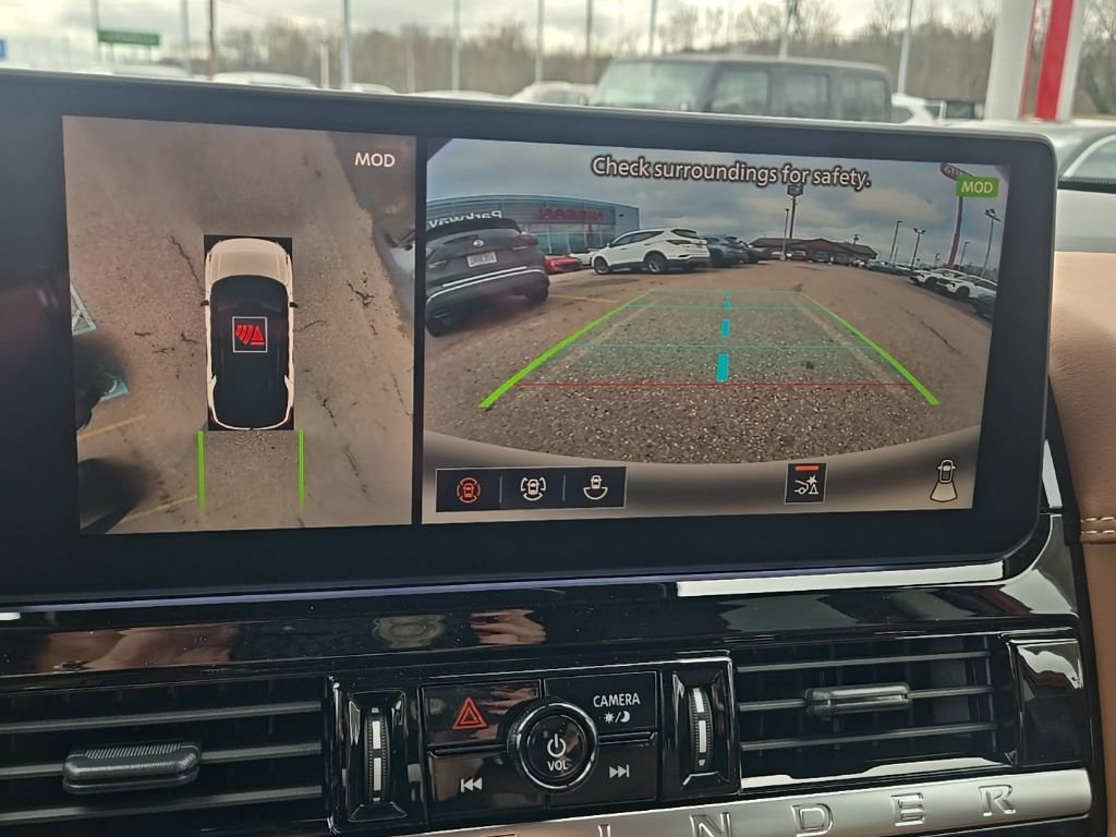 New 2026 Nissan Pathfinder Platinum image 24