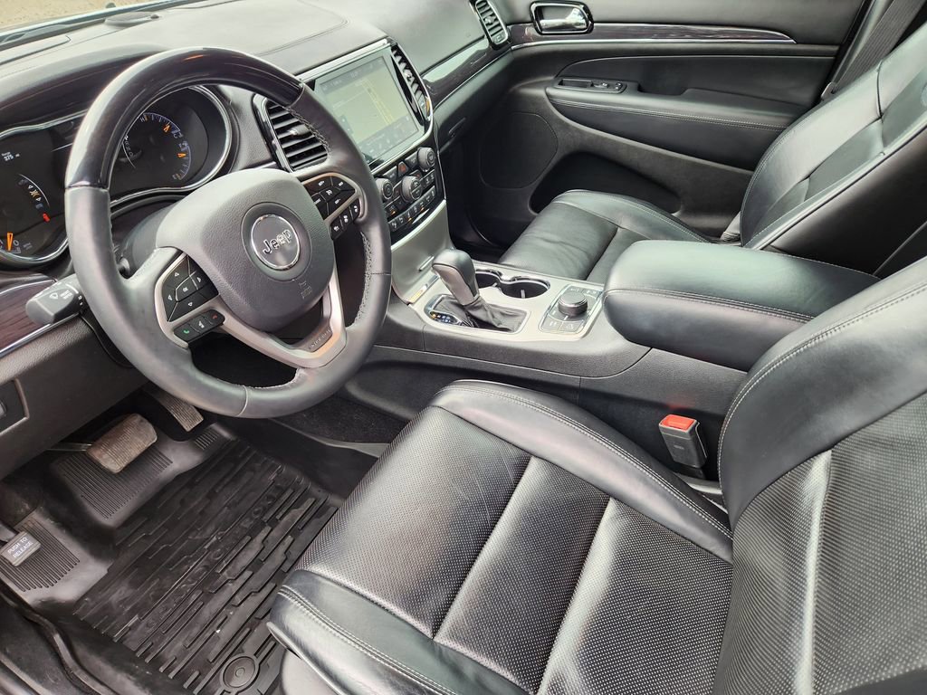Used 2019 Jeep Grand Cherokee Overland AWD/4WD image 7