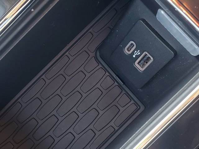 Used 2023 Lincoln Aviator Reserve w/ Equipment Group 201A image 24