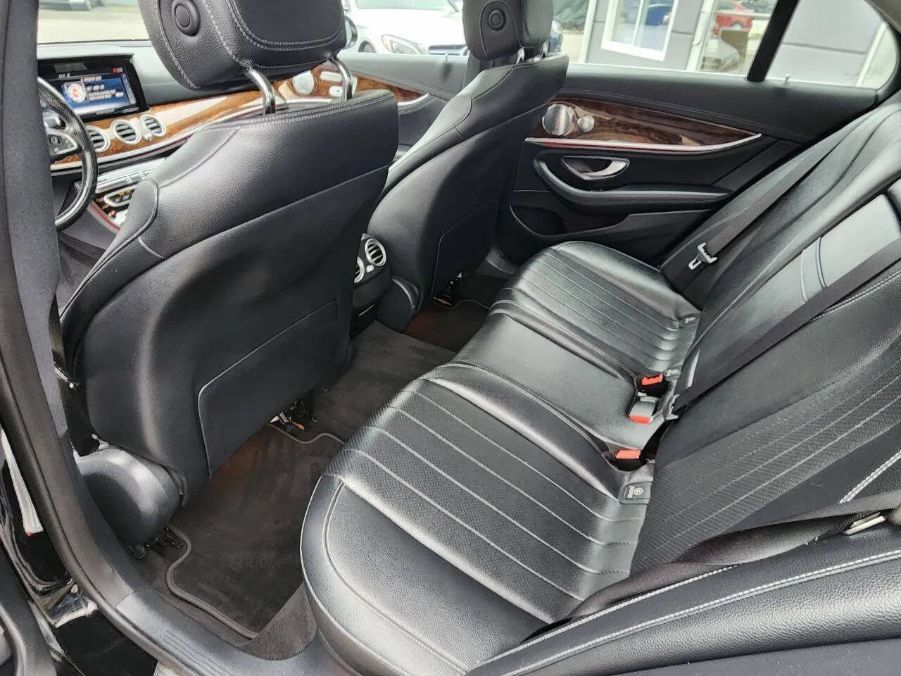 Used 2017 Mercedes-Benz E 300 4MATIC image 12