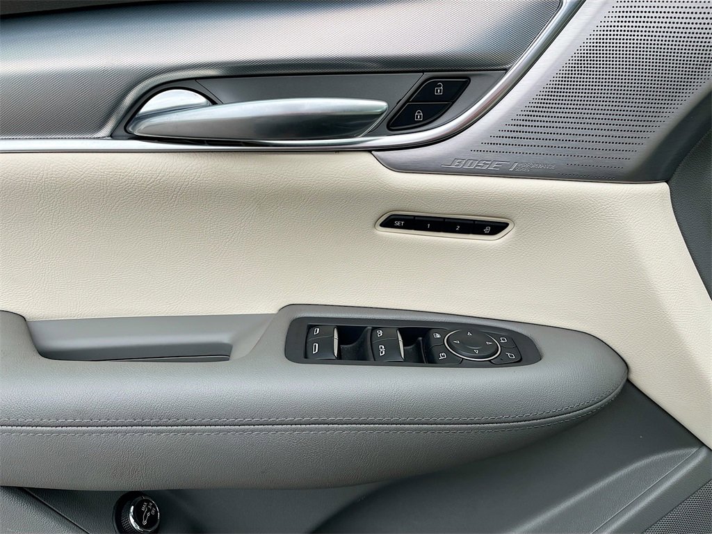 Used 2021 Cadillac XT5 Premium Luxury image 18