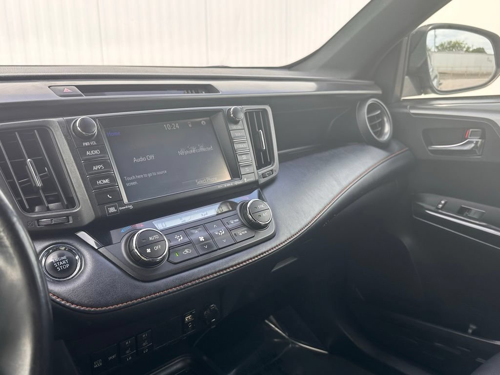 Used 2018 Toyota RAV4 SE w/ Power Extra Value Package AWD/4WD image 25