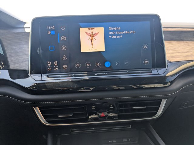 Used 2024 Volkswagen Atlas SEL Premium R-Line image 12