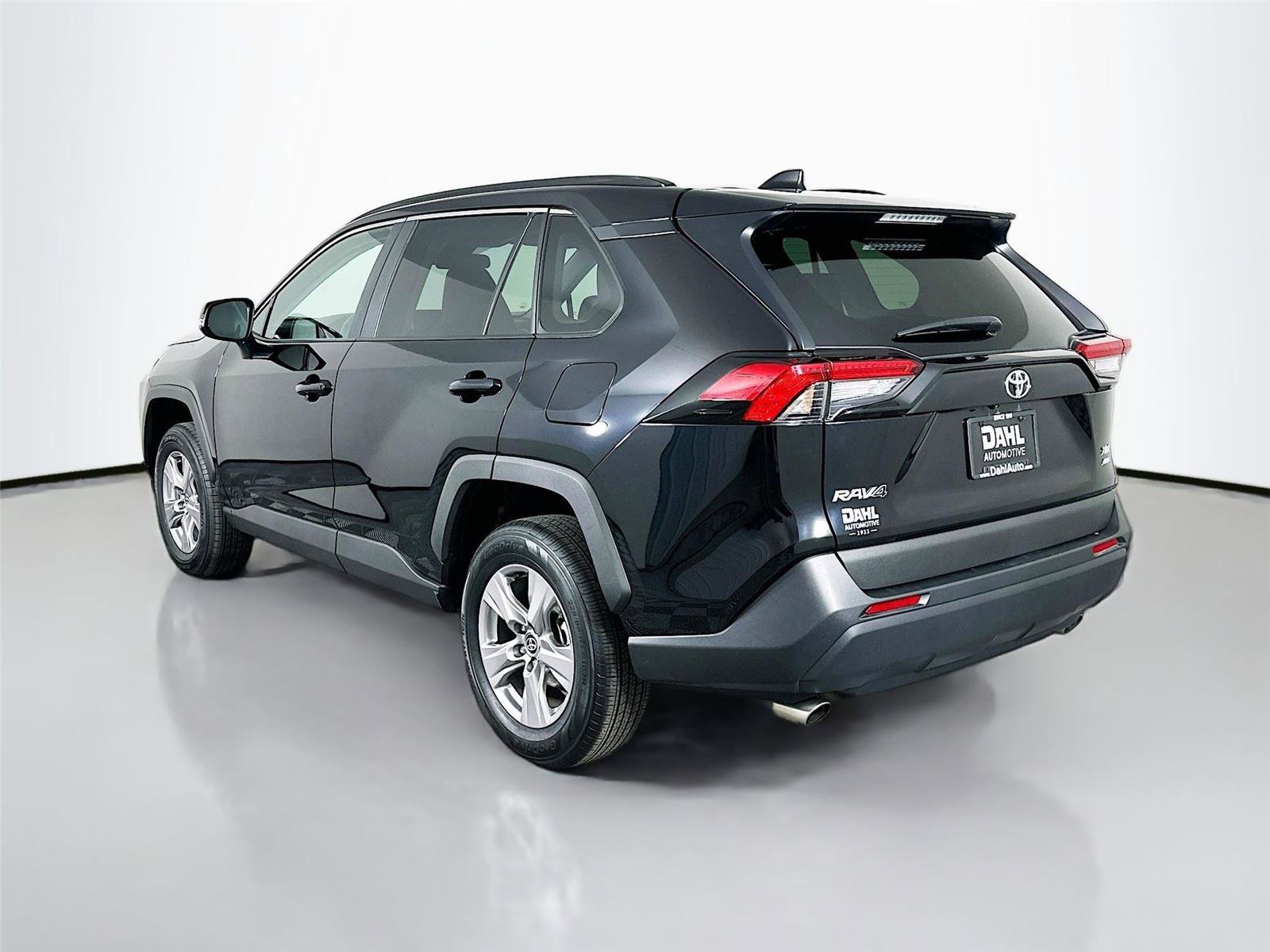 Certified 2025 Toyota RAV4 XLE AWD/4WD image 10
