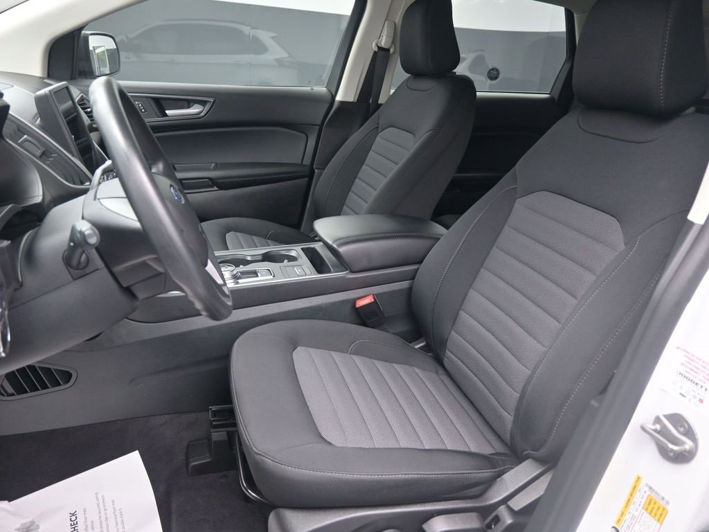 Used 2024 Ford Edge SE image 10