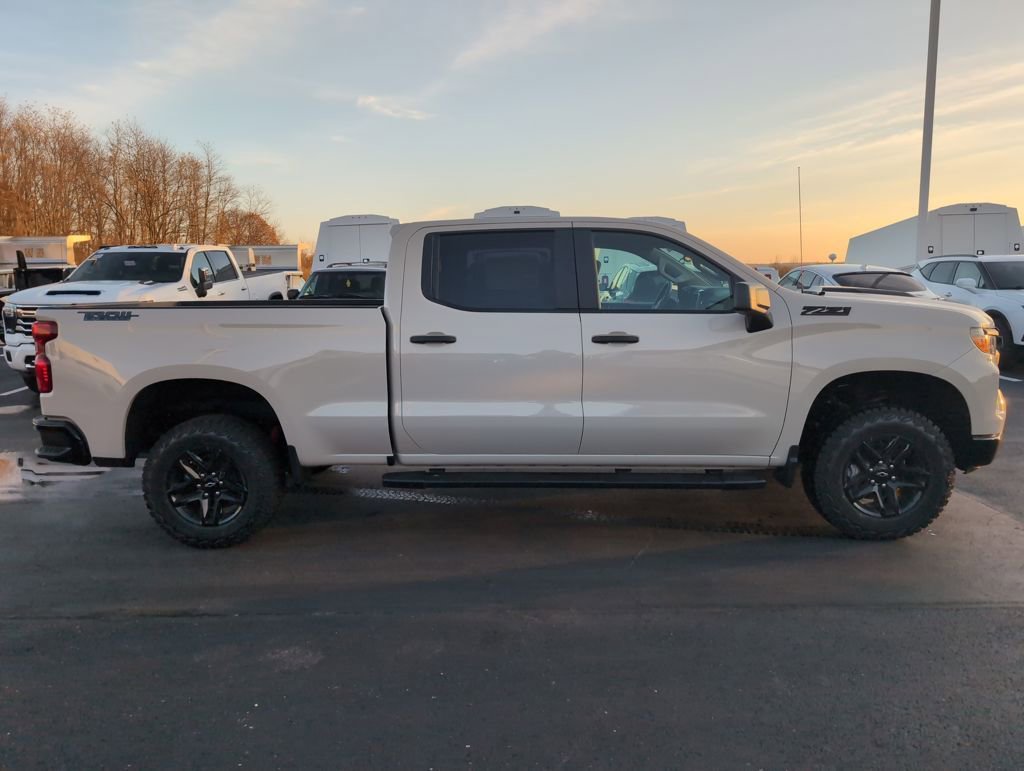 New 2026 Chevrolet Silverado 1500 Custom Trail Boss w/ Dark Appearance Package image 8