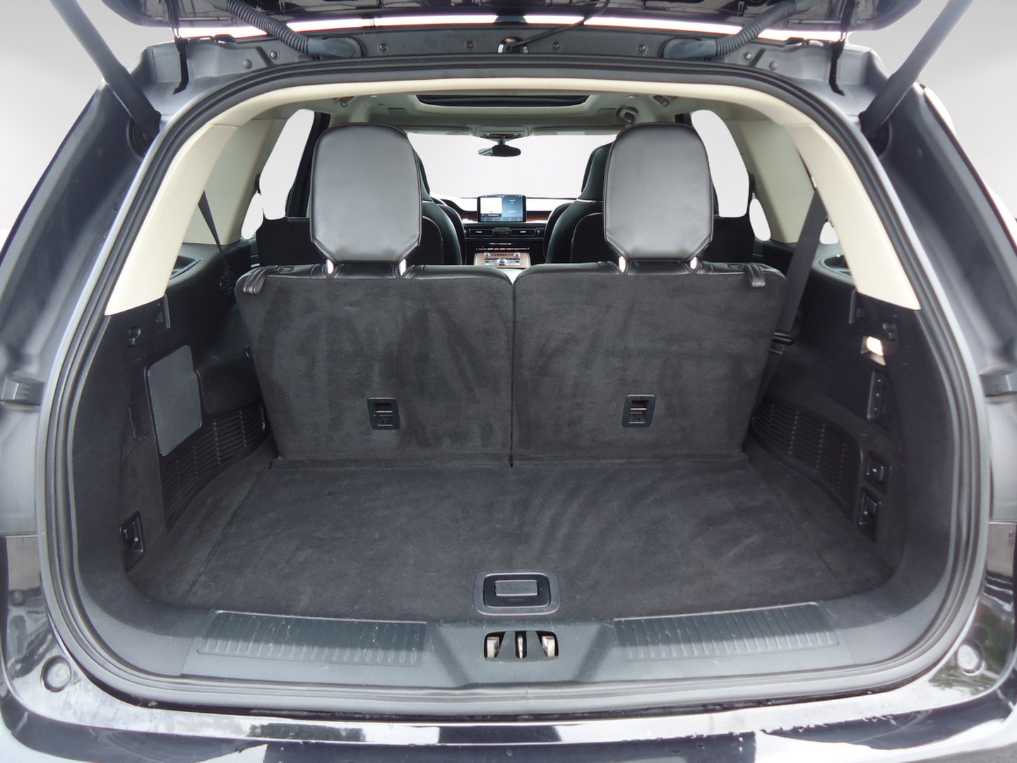 Used 2020 Lincoln Aviator Reserve w/ Equipment Group 202A AWD/4WD image 33