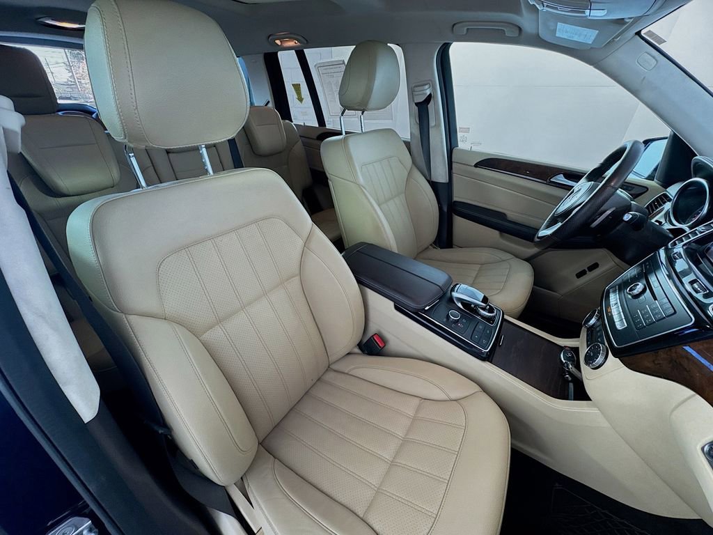 Used 2018 Mercedes-Benz GLS 450 4MATIC image 30