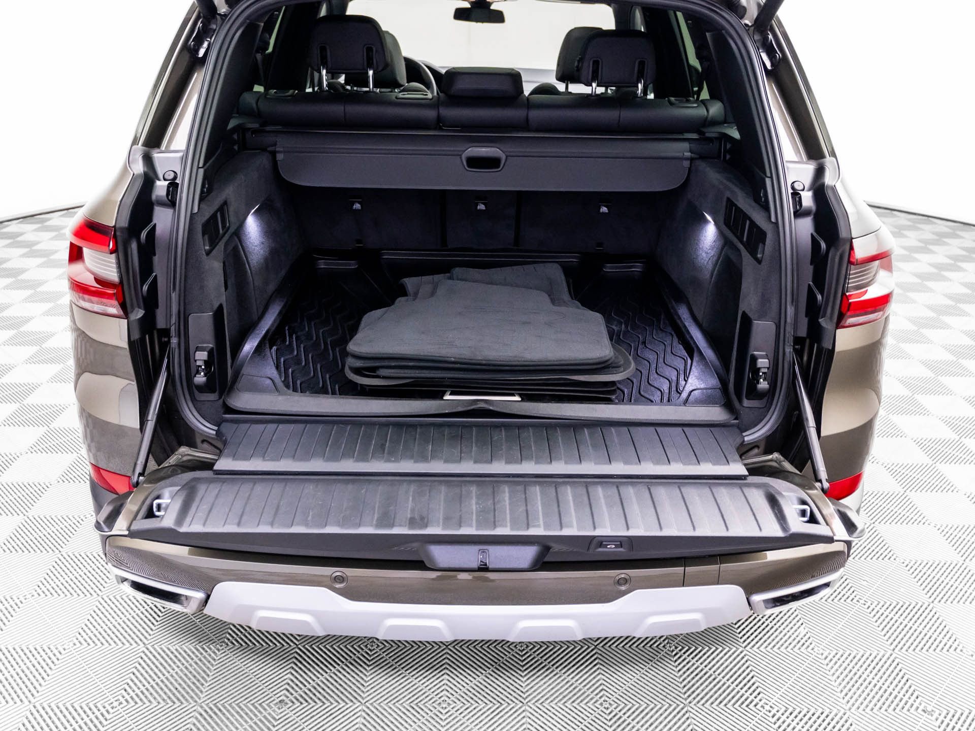 Certified 2021 BMW X5 xDrive40i w/ Convenience Package image 33