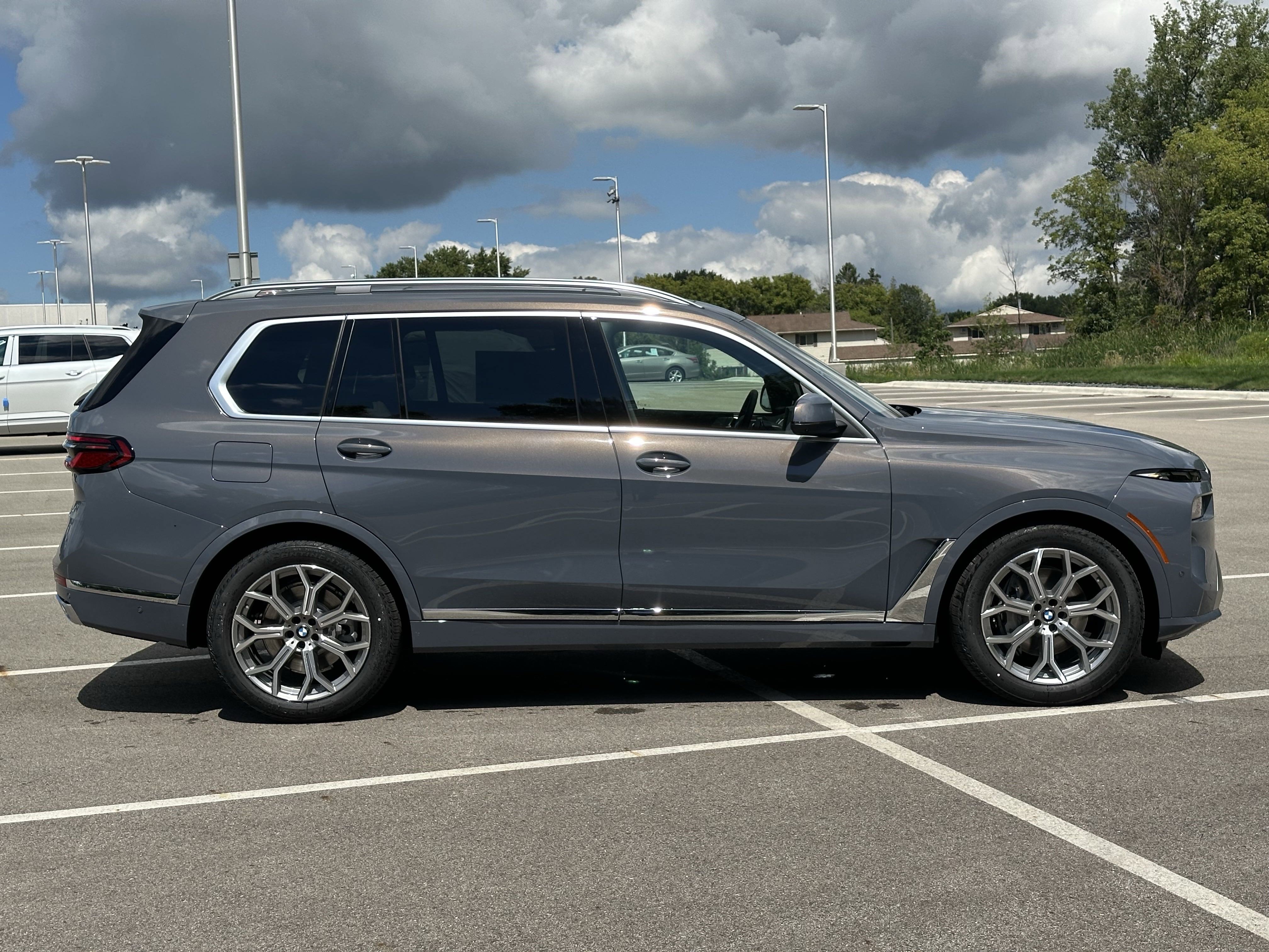 New 2026 BMW X7 xDrive40i image 8